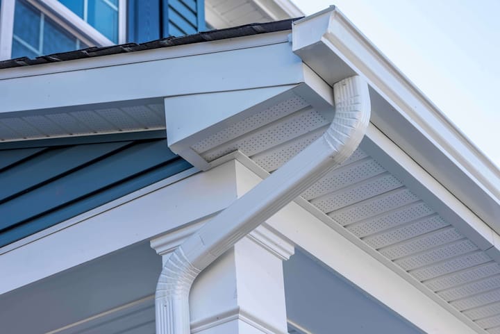 Cheap and durable vinyl gutters installation in Little Rock